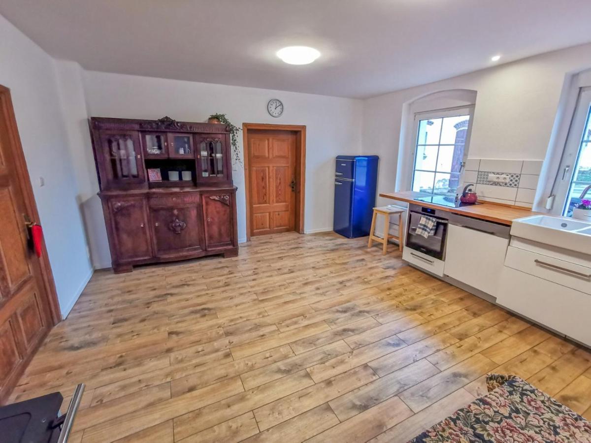 Apartment In Herrenhaus Gross Pinnow Buitenkant foto