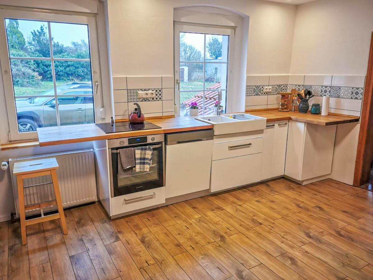 Apartment In Herrenhaus Gross Pinnow Buitenkant foto
