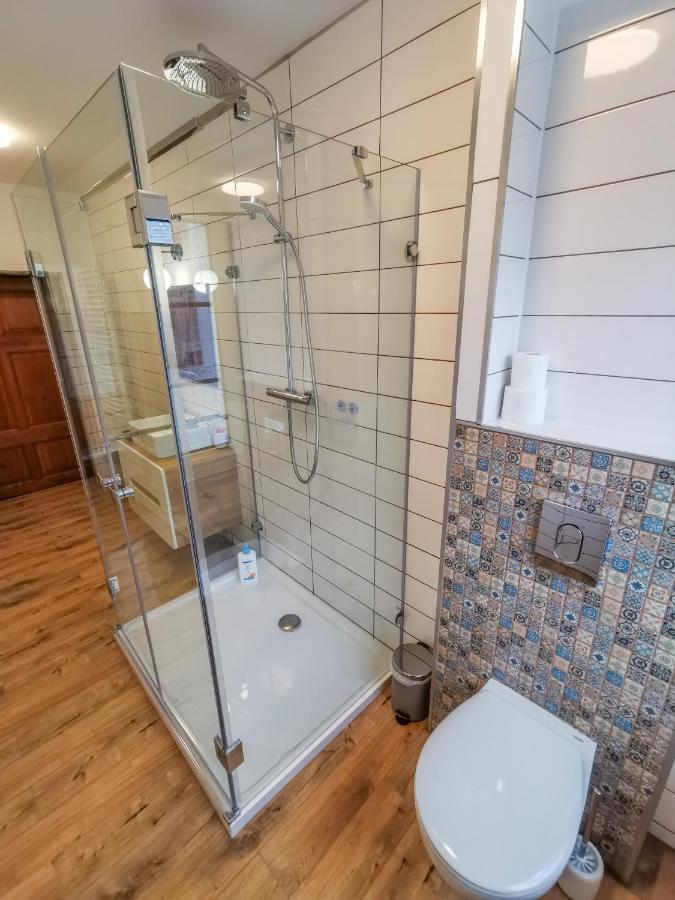 Apartment In Herrenhaus Gross Pinnow Buitenkant foto